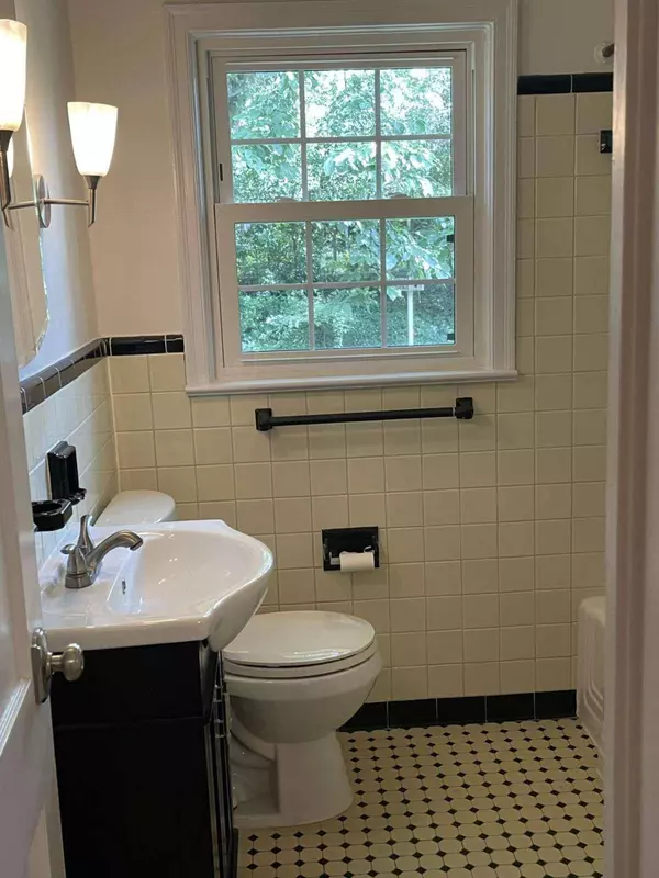 2253 Eastway RD, Decatur, GA 30033