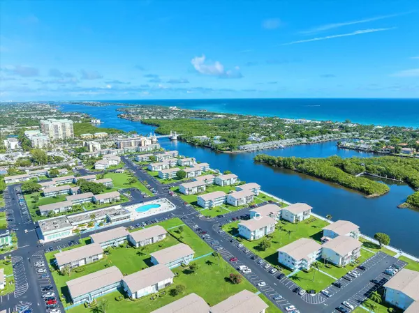 660 W Horizons 201, Boynton Beach, FL 33435