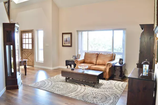 1020 W HILLTOP DRIVE, Teasdale, UT 84773