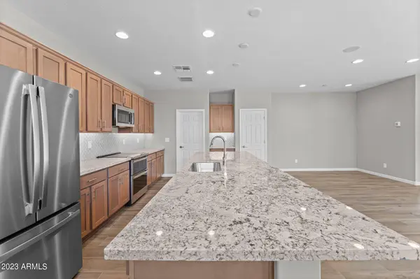 3261 MAVERICK Drive, Wickenburg, AZ 85390