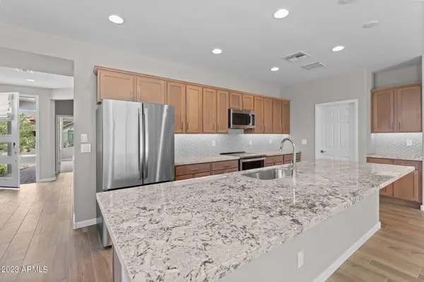 3261 MAVERICK Drive, Wickenburg, AZ 85390