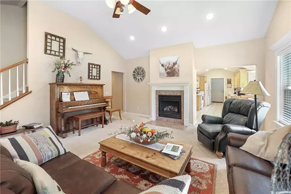 519 S 15th Street, Rogers, AR 72758