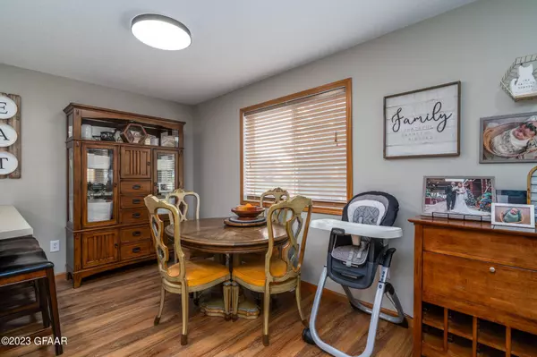 5155 7TH Avenue N, Grand Forks, ND 58203