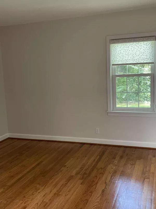 2253 Eastway RD, Decatur, GA 30033