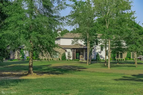 1729 Lovelot Private Drive, Frierson, LA 71027