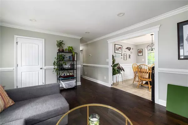 3 Oak Meadow LN, Thomasville, NC 27360