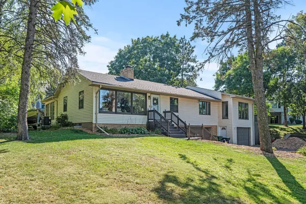 4447 Victoria ST N, Shoreview, MN 55126