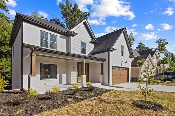 223 Fearrington DR, Kernersville, NC 27284