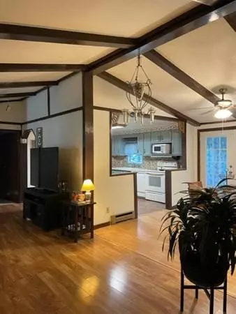 9 Jeri, Athol, MA 01331