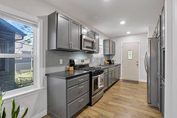 1305 Lockbourne Road, Columbus, OH 43206