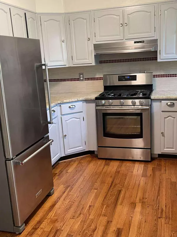 2253 Eastway RD, Decatur, GA 30033