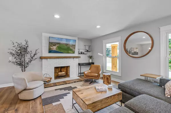 4916 Lantana LN, Edina, MN 55435