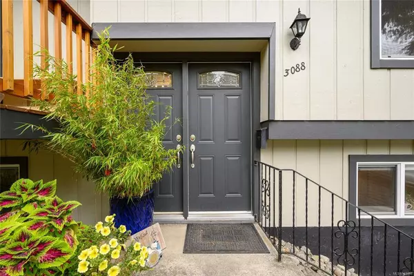 3088 Shamrock Pl, Nanaimo, BC V9T 2Z6