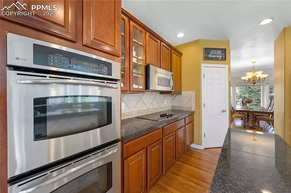 472 Coyote Willow DR, Colorado Springs, CO 80921