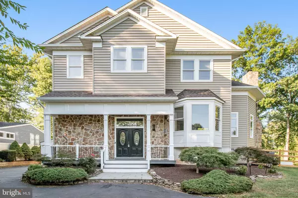 19451 YOUNGS CLIFF RD, Sterling, VA 20165