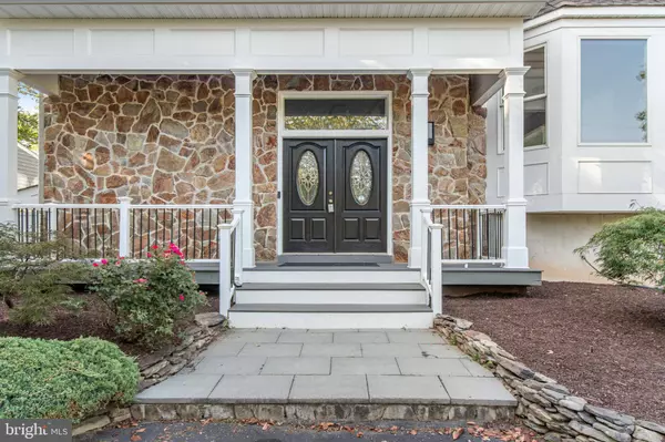 19451 YOUNGS CLIFF RD, Sterling, VA 20165