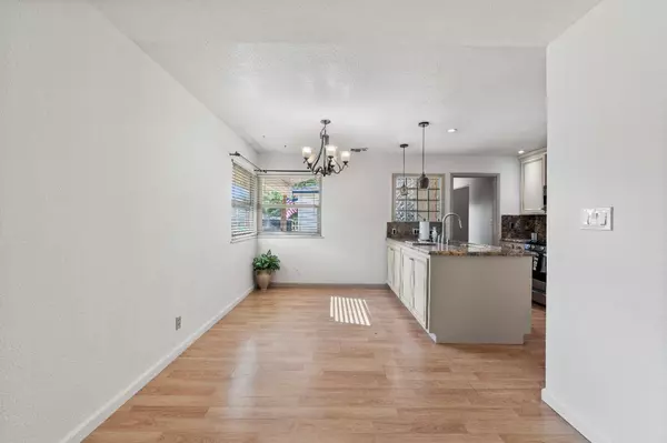 1217 Greenhills RD, Sacramento, CA 95864