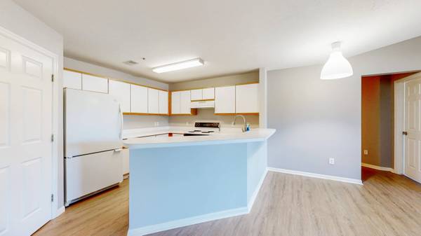 3075 Poplar Creek SE Drive #302, Kentwood, MI 49512