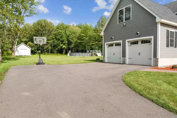 54 Lane RD, Derry, NH 03038