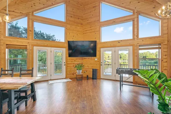 135 King Larry Court, Scroggins, TX 75480