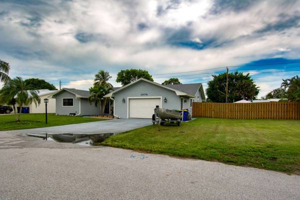 1074 NW 12th TER, Stuart, FL 34994