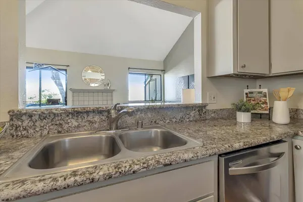 1421 Alma LOOP, San Jose, CA 95125