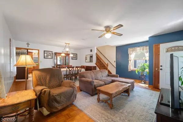 17 Alabama Ave, Jefferson Twp., NJ 07849