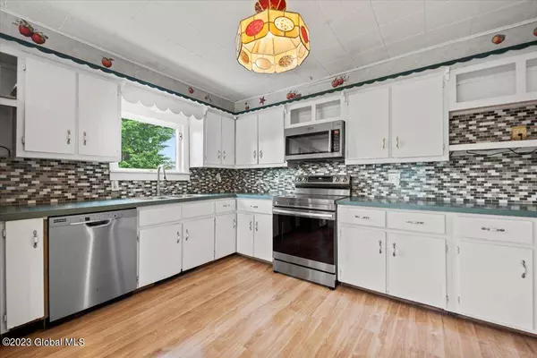 38 Club House Drive, Schroon Lake, NY 12870