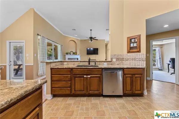 2808 Meadow Wood DR, Temple, TX 76502