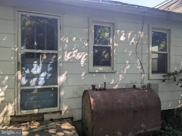 82 WASHINGTON ST, Dover, DE 19901