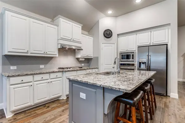 8009 Deep Water Cove, Mckinney, TX 75071