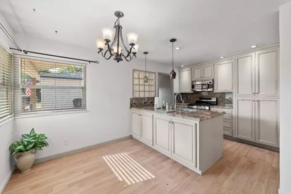 1217 Greenhills RD, Sacramento, CA 95864