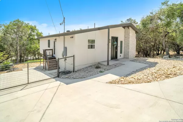 1713 Winding Creek Trail, Spring Branch, TX 78070