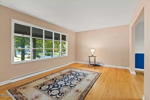 5 Loughberry Road, Saratoga Springs, NY 12866