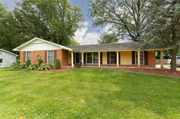 6250 Rocket DR, Florissant, MO 63033