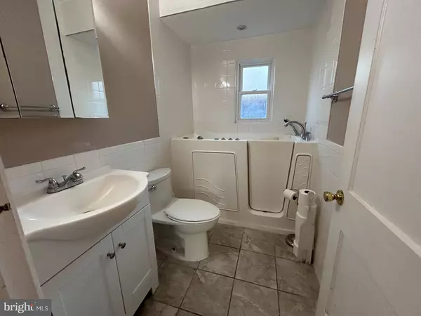 201 E PARK PL, Newark, DE 19711