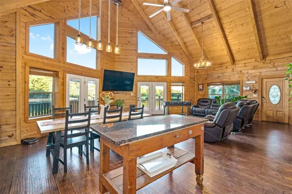 135 King Larry Court, Scroggins, TX 75480