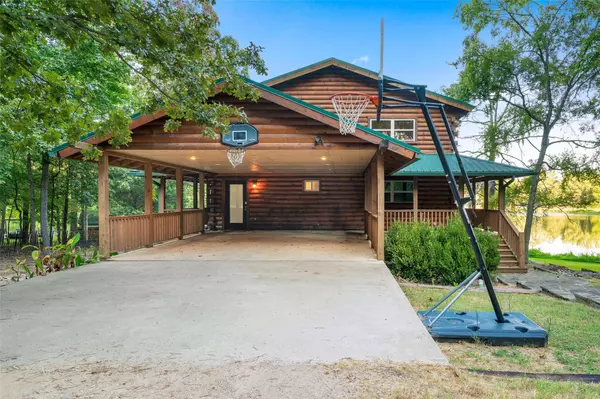 135 King Larry Court, Scroggins, TX 75480