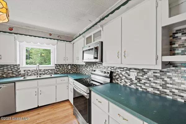 38 Club House Drive, Schroon Lake, NY 12870