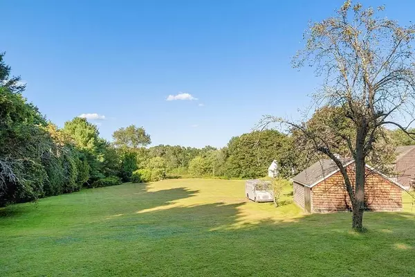 261 High Plain Rd, Andover, MA 01810