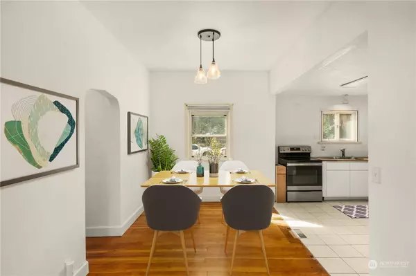 12021 16th AVE S, Seattle, WA 98168