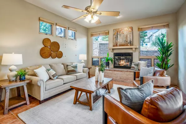 5080 Eaton PL, Los Alamos, NM 87544