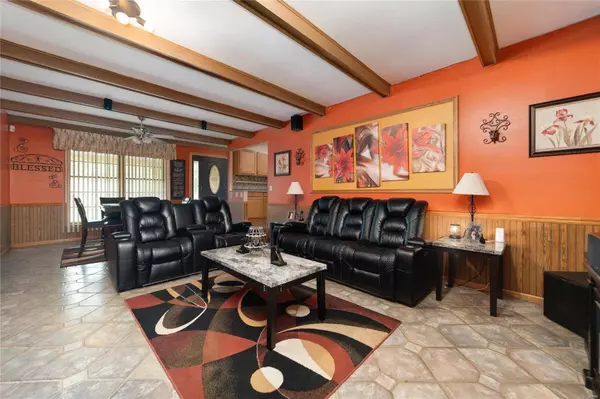 6250 Rocket DR, Florissant, MO 63033