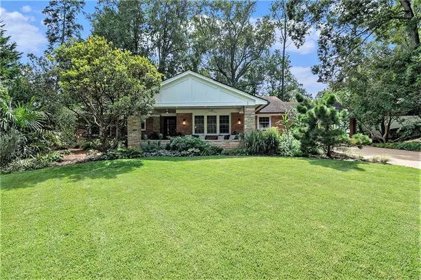 1288 Lenox CIR NE, Atlanta, GA 30306