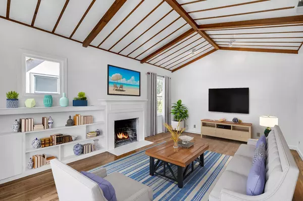 1221 48th ST, Sacramento, CA 95819