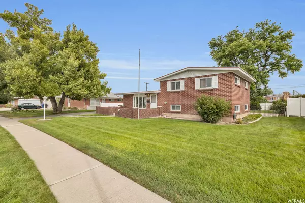 2030 W THECKSTON RD, Taylorsville, UT 84129