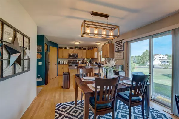 1118 Gas Light Drive, Sun Prairie, WI 53590