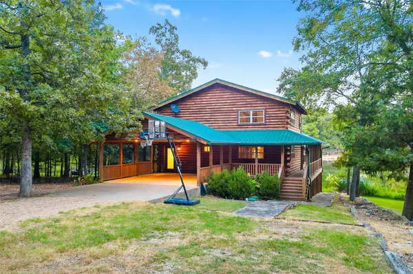 135 King Larry Court, Scroggins, TX 75480