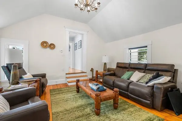 269 Lamartine St, Boston, MA 02130