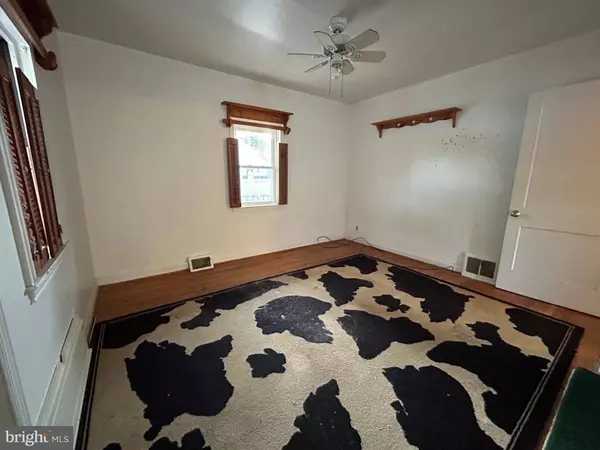 201 E PARK PL, Newark, DE 19711